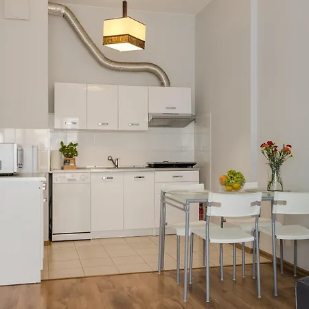 Shortstaypoland Gieldowa B184 Apartman *