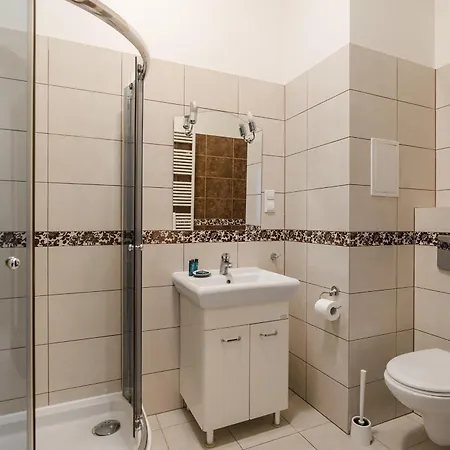 Shortstaypoland Gieldowa B184 * 华沙