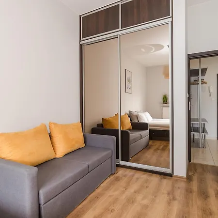 Shortstaypoland Gieldowa B184 华沙