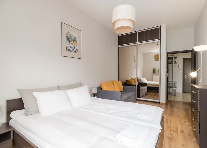 Apartment Shortstaypoland Gieldowa B184 *